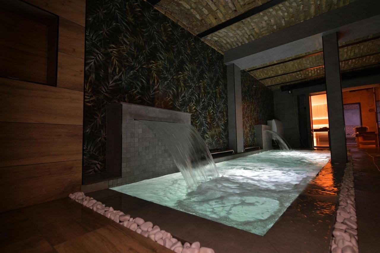 Royal Wellness And Spa Ruma Luaran gambar